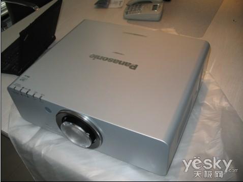 PT-FD600ͶӰ