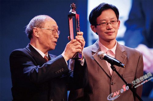 助力2012"中国梦践行者致敬盛典" 助力2012"中国梦践行者致敬盛典"
