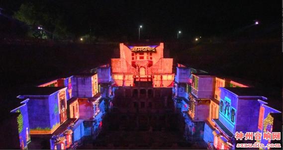 ����Christie RGB������ͶӰ���������Ϲ��̿�����֯�����Ų� ������߷����ֹ�Ӱ��