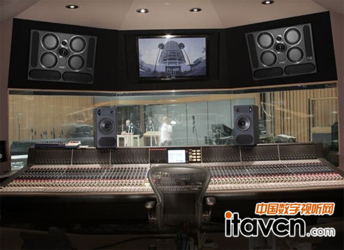 PMCQB1-AפCapitolStudios¼