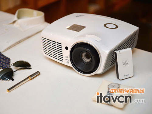 VivitekѶDX864̨NovoConnect B360̽“˫”