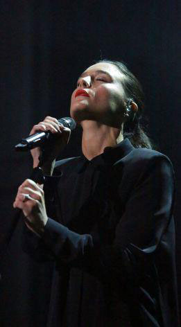 Jessie Ware.jpgJessie WareSennheiser߻Ͳͼ豸Ѳݳ(ӰRichard Minter)