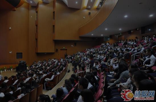 宝业恒C-MARK与深圳艺术学校缔结“姻缘”  宝业恒C-MARK与深圳艺术学校缔结“姻缘” 