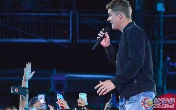 201769գּBrett Youngʲά2017CMAֽݳ