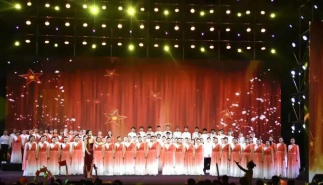 中国残疾人艺术团公益演出《我的梦》为观众带来了视觉盛宴和文化大餐！